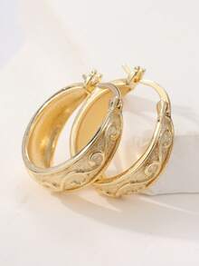 Classic Wide Face Copper Crafted Textured Earrings, Designed Specially For Fashion-Conscious Women, The Gold Color Is Particularly Radiant And Suitable For Various Combinations - Gold - View 3