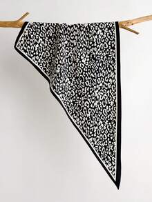 1pc Fashionable Minimalist Leopard Print Triangular Scarf, Suitable For Daily, Office, And Holiday Occasions - Black - View 8
