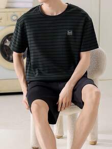 AICJ 2 件男士纯色休闲宽松简约休闲套装带口袋，圆领短袖上衣和短裤，春夏睡衣 - 黑色 - 查看 4