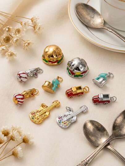 1pc Hot Selling Fashion Stainless Steel Violin Truck Mixer Burger Christmas DIY Pendant, 18K Gold-Plated, Waterproof And Fade Resistant, DIY Jewelry Accessories, Necklace Accessories, Bracelet Accessories, Earring Accessories, Keychain Accessories, Bag Accessories, Women's Jewelry Accessories, Wallet Accessories, Small Pendant, Gifts