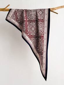 1条法式复古百搭腰果花图案双用途三角围巾，适合日常办公、度假及送礼。 - 紅色 - 查看 10