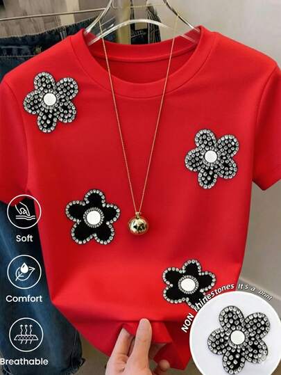 Playera Blanca de Mujer con Estampado de Flores Efecto Brillante, Camiseta Aesthetic de Manga Corta Suave y Transpirable, Top Moderno de Flores Blanco y Negro, Blusa Casual Elegante de Moda