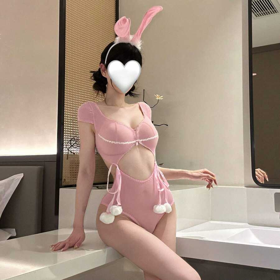 Bunny-Inspired Sheer Mesh Teddy In A Striking Black And Pink Color Scheme, Featuring A Form-Fitting Uniform Design With Adjustable Straps And Playful Accents For A Flirty Roleplay Experience During Couples' Games And Valentine's Celebrations. - 粉紅色網狀兔子 - 查看 1