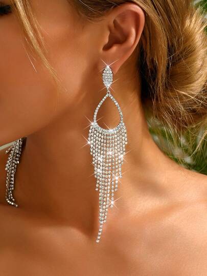 2件套经典银色流苏女士耳环，适合日常佩戴、重要场合、派对、宴会等。