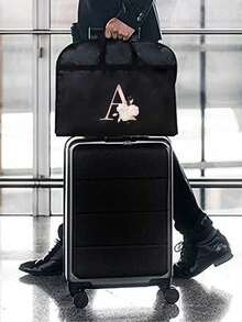 Túi đựng quần áo vest nam, túi treo bảo quản quần áo chống ẩm, túi đựng quần áo gấp gọn di động với chữ cái A-Z và họa tiết hoa, túi đựng đồ du lịch nhẹ phù hợp cho vest, áo khoác và trang phục trang trọng, lý tưởng cho các hoạt động ngoài trời, kỳ nghỉ, công tác và phụ kiện du lịch. - Nhiều màu - Xem 3