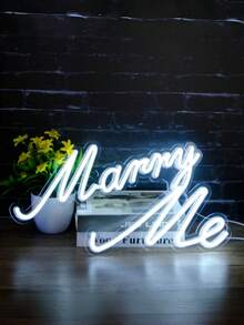 彩色裝飾霓虹燈 LED 燈牌 USB 供電 便攜易用 可選字句包括「Merry Christmas」、「Love」、「Happy Birthday」、「Let's Party」、「Marry Me」、「Baby」、「Boy Or Girl」、「Cheers To Love」等 - 彩色 - 查看 38