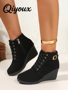 女式扣饰 6 孔镀铜防锈坡跟一脚蹬鞋，韩版时尚宽带休闲鞋，高跟厚底系带短筒圆头百搭黑色靴子，四季皆宜 - 黑色 - 查看 2