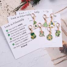 7件套独特“友谊好运”绿色钥匙扣套装，圣帕特里克节礼物。包含绿色小妖精、马蹄铁、四叶草和其他幸运钥匙扣。爱尔兰友谊礼物，附赠专属口袋拥抱卡片和四叶草卡片——寓意友谊中的希望、信念、爱与好运，圣帕特里克节友谊护身符。 - 彩色 - 查看 10