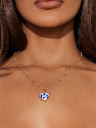 1 Collar de mujer con colgante de corazón de porcelana china retro de estilo azul y blanco, adecuado para uso diario, regalo para adolescentes, joyería, regalo del Día de San Valentín para damas