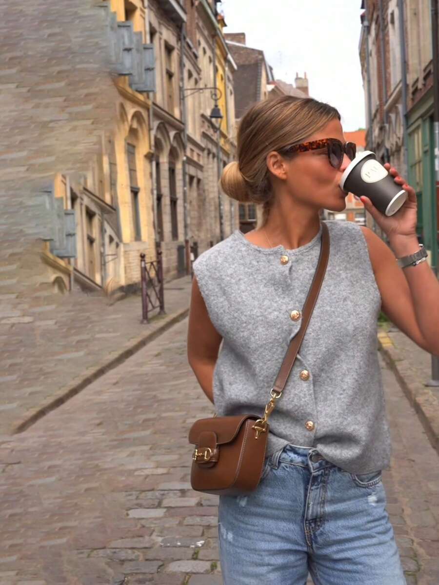 一件女士纯色针织罗纹纽扣背心，适合春夏日常穿着、约会、办公、居家穿着。 - 灰色 - 查看 1