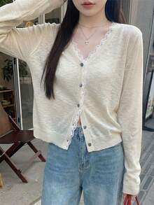 蕾丝边薄纱针织开衫，优雅甜美休闲街头风长袖V领宽松女式针织开衫上衣，适合年轻女士、成熟女性、甜美女孩，适合情人节/妇女节/母亲节/休闲聚会/海滩度假/派对等场合。 - 杏色 - 查看 8