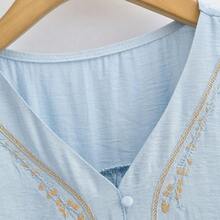 复古刺绣短袖上衣，刺绣V领休闲T恤衫，春夏款 - 淺藍色 - 查看 9