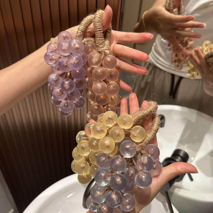 20pcs Grape Bunch Handmade Soap, Suitable For Face Washing, Bathing, And Hand Washing. It Has A Refreshing Grape Scent, Deeply Cleanses And Controls Oil, Smooths And Refines Skin, And Moisturizes. Suitable For Oily, Dull, Rough, And Acne-Prone Skin. A Great Christmas Gift Or Holiday Present. Comes In A Gift Box. - 各種 - 查看 1