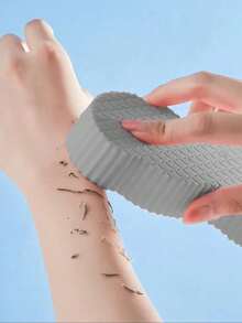 This 3D Fish Scale Pattern Bath Sponge Is A Three-Dimensional Bath Sponge That Will Not Harm Your Skin Or Cause Pain For Your Little One During Bathing. - Multicolor - View 1