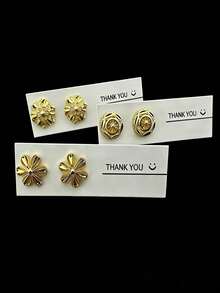 1 Pair Of Retro Elegant Gold Flower Earring Set, Metal Relief Earrings, Versatile Commuting Gold Earring Needles, Textured Flower Earrings, Gear Patterned Circular Earrings Suitable For Daily Holiday Gift Giving Earrings - Earrings - View 6