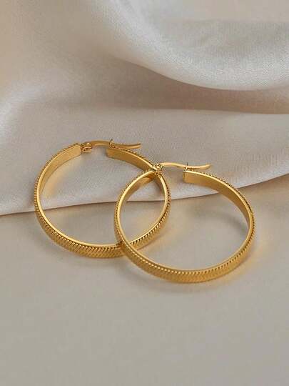 1件简约风40/50毫米圆形镂空耳环，女士18K镀金不锈钢日常饰品