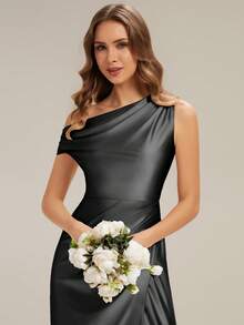 EVERPRETTY 新款优雅露肩高光缎面伴娘礼服，黑色鸡尾酒裙，柔美高开衩设计，适合婚礼宾客、节日派对、正式晚宴、生日聚会等场合。 - 黑色 - 查看 7