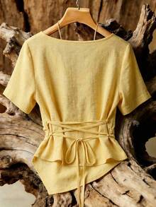 Camisa a medida con cuello en V, cintura ceñida y bajo puntiagudo, Urbanchic. Atuendo para conciertos, atuendos para brunch, vestido de invitada de boda, estilo bohemio, atuendo para Año Nuevo, Día de San Valentín, elegante para damas, atuendo de playa, atuendo de Acción de Gracias, atuendo de graduación - Amarillo - Ver 5