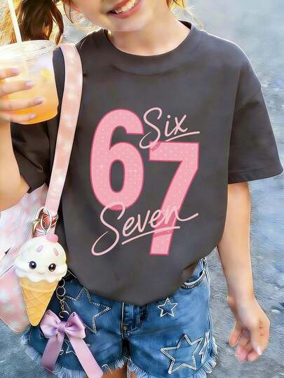 Camiseta con estampado de elemento estrella seis siete 67 de dibujos animados, adecuada para niñas adolescentes para deportes al aire libre, uso casual, estilo callejero, estilo de campus, top versátil de moda para niñas en primavera/verano