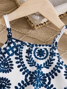 2pcs/Set - Baby Girl Summer Outfit, Blue & White Vintage Pattern 2-Piece Set, Tassel Camisole + Matching Shorts, Vacation Style Eye-Catching Cute Outfit - Blue - View 3