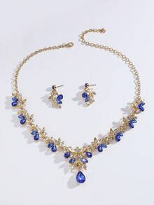 3件套水晶花朵项链、耳环和手链套装，精致百搭，尽显高端质感，适合女性日常通勤、校园约会、婚礼、派对以及情人节等场合作为礼物。 - 8028 - 查看 10