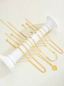 4pcs Fashionable Minimalist Elegant Heart Pendant Necklace Set, Suitable For Women's Holiday, Date, Party, Festival, Birthday, Daily Wear - Yellow Gold - View 2