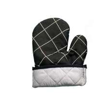 1个黑色格子隔热手套，1个红色加厚微波炉手套（17*27厘米），1个灰色耐热手套 - 黑與白 - 查看 5