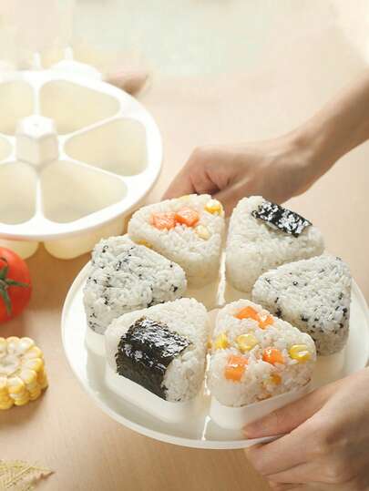 1set 6 Cavity Triangle Rice Ball Mold, DIY Triangle Sushi Mold, Onigiri Maker, Sushi Press Rice Sushi Making Gadget Press,Triangle Sushi Mold, Onigiri Rice Ball Press Maker Non-Stick Sushi Maker, Tools For Seaweed Cilantro Rice Balls, 6 Cavity Rectangulars Design,It's Non-Stick,Easy To Clean And Release