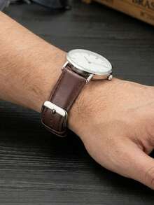 1条男女通用时尚棕色软皮表带，尺寸可选18mm/20mm/22mm，适用于三星Galaxy Watch 7/6/5/4（40mm/44mm），时尚智能手表表带，也适用于三星Galaxy Watch 3（41mm/45mm），2/2S简约运动手表表带 - 鏽棕色 - 查看 6