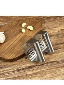 1 Pc Practical Multi-Function Style Bright Silver Stainless Steel Ring Shaped Garlic Press High-Hardness Stainless Steel Construction Garlic Mashing/Ginger Paste Making/Long-Lasting Suitable For Home Kitchen, Baking Seasoning, Party Meal Prep, Travel Camping Manual Garlic & Ginger Masher Kitchen Seasoning Tool Multi-Function Garlic Press Father's Day/New Year/Birthday Gift - Multicolor 1 - View 9