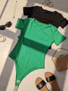 Set Of 2 Women's Short-Sleeved Elegant Bodysuits In Supplex Fabric. Stylish Casual Look, Comfortable Bodysuit, Basic And Stylish Fashion. Simple, Casual, Knit Fabric. - 綠色黑色 - 查看 2