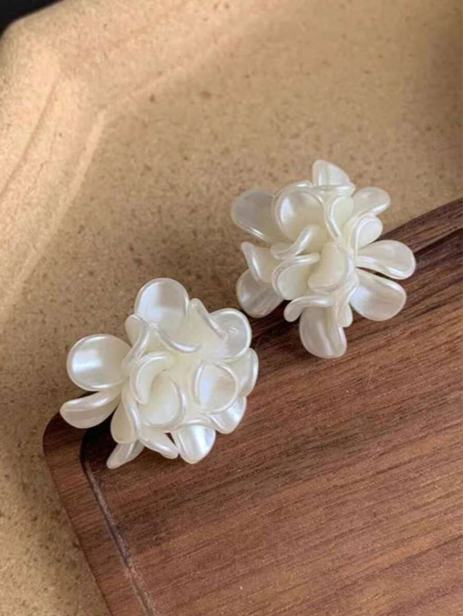 1 Pair White Elegant Minimalist Delicate Flower Stud Earrings, Suitable For Teenage Girls, White Valentine's Day, Holiday, Everyday Wear - Flowers - View 1