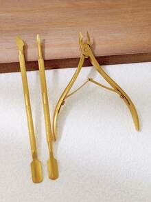 Bộ 2 dụng cụ cắt da chết và đẩy da chết bằng thép không gỉ, bộ dụng cụ làm móng, thích hợp để tẩy sơn móng tay, cắt tỉa móng và da chết, thép không gỉ bền, mạ titan, chống thấm nước, chống phai màu, nhỏ gọn tiện lợi khi đi du lịch, sử dụng tại nhà, văn phòng, quà tặng cho nữ, trang trí nhà cửa, bàn trang điểm, phòng ngủ, giá cả phải chăng. - Vàng - Xem 7