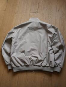 男士灰色夹克，网眼拼接设计，立领，抗皱易打理，复古简约休闲外套，适合春秋季通勤和休闲穿着。 - 灰色 - 查看 2