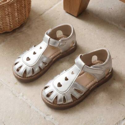 2026 New Girls Sandals, Closed Toe Hollow Breathable Comfortable Flat Princess Shoes, Suitable For Vacation, Non-Slip Soft Bottom Beach Shoes For Children & Teenagers