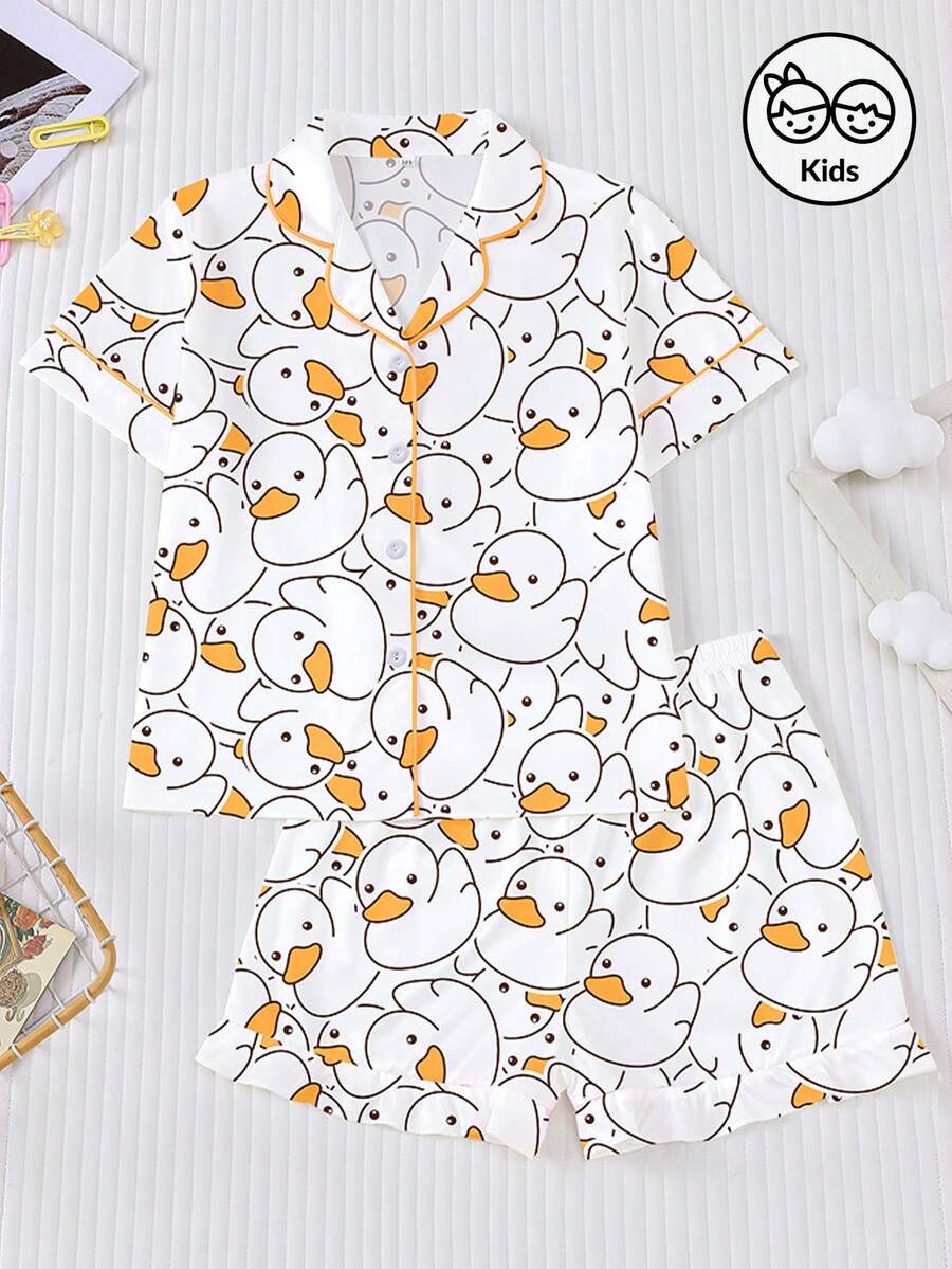 Bộ đồ ngủ tay ngắn in hình vịt vàng dễ thương 2 món cho bé gái tuổi teen, gồm áo sơ mi có cổ và quần ống rộng có chun co giãn, viền bèo nhún, thoáng khí, thích hợp cho mặc thường ngày, ở nhà, dự tiệc và tụ họp.