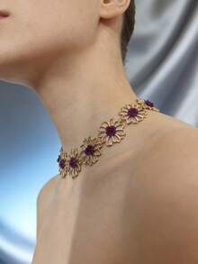 1pc New Fashionable Hollow Floral Design Elegant Short Necklace, Versatile For Daily Wear And Formal Occasions - Yellow Gold - View 3