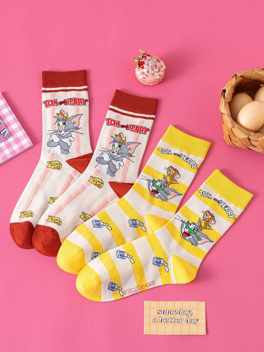 Noctvar OBM Sleepwear X TOM & JERRY 2双猫鼠图案女士中筒袜，可爱卡通爱心设计，趣味老鼠时尚夏季男士袜子，透气休闲船袜，卡通图案，适合学生/成人作为礼物和日常穿着，情侣款 - 彩色 - 查看 1