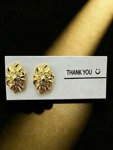 1 Pair Of Retro Elegant Gold Flower Earring Set, Metal Relief Earrings, Versatile Commuting Gold Earring Needles, Textured Flower Earrings, Gear Patterned Circular Earrings Suitable For Daily Holiday Gift Giving Earrings - Earrings - View 9