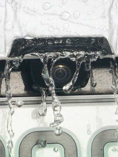 硅胶后视摄像头防雨罩，加厚加宽硅胶材质，适用于汽车后视摄像头，三角形设计，哑光表面，防水配件，增强雨天可视性，防雨罩，汽车防雨罩，通用汽车配件