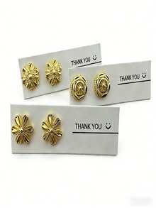 1 Pair Of Retro Elegant Gold Flower Earring Set, Metal Relief Earrings, Versatile Commuting Gold Earring Needles, Textured Flower Earrings, Gear Patterned Circular Earrings Suitable For Daily Holiday Gift Giving Earrings - Earrings - View 3