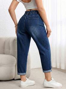 大码女式无弹力七分破洞妈妈牛仔裤，带纽扣和猫须设计，休闲度假春季款 - 深色水洗藍 - 查看 7