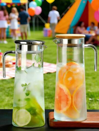 1PC Transparent And Durable Cold Water Pitcher. It Features A Spouted Design, A Secure Lid, And Is Easy To Carry, Making It Ideal For Cold Brew Tea, Fresh Juice, And Drinking Water. Suitable For Picnics, Home Kitchens, And Restaurants.