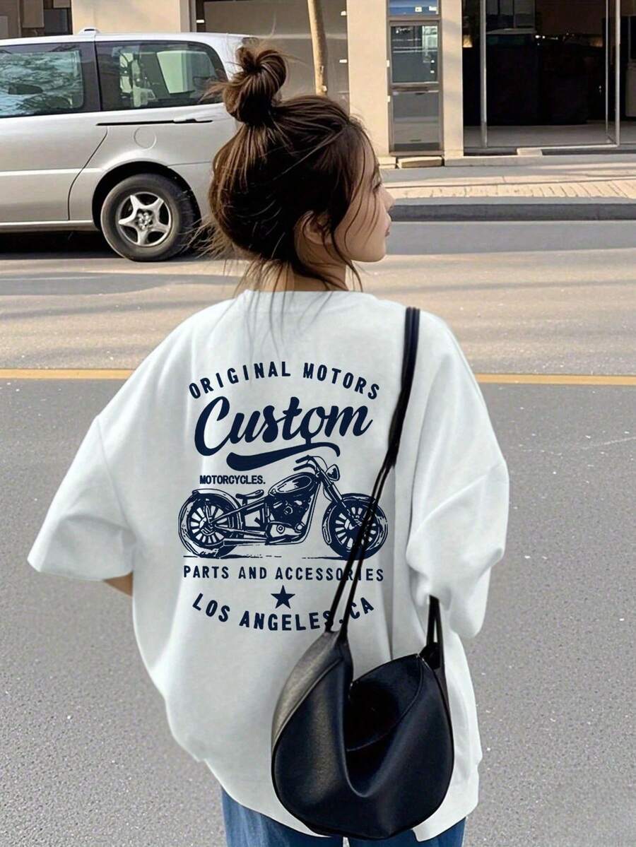 女士休闲宽松圆领字母和摩托车印花短袖T恤，适合春夏穿着，白色 - 白色 - 查看 1