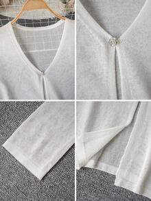 女士V领针织罩衫，夏季无袖轻薄披肩外套 - 白色 - 查看 8