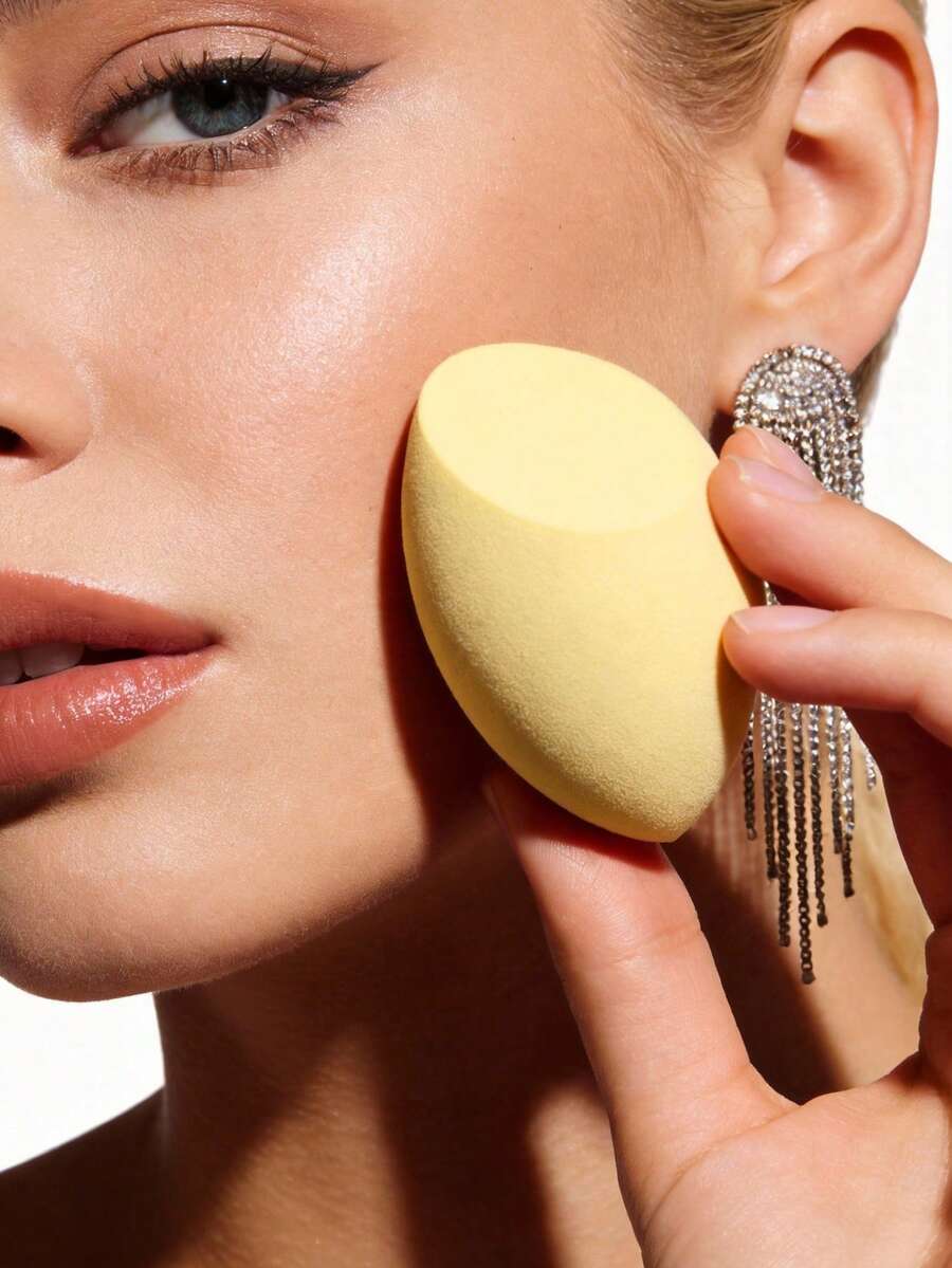 Esponja de maquillaje, en ángulo, reutilizable, para uso en seco y húmedo, esponja para base de maquillaje, forma en ángulo, suave, impermeable, aplicador de base, herramienta de maquillaje - Amarillo - Ver 1