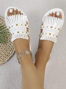 1 Pair Cross-Border Summer Comfortable Versatile Shiny Tassel Rivet Crocodile Embossed Sandals - White - View 3