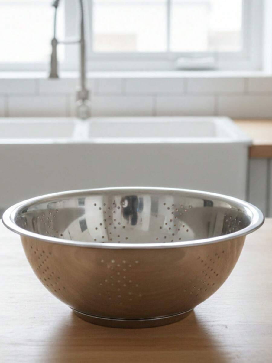 Colanders & Strainers - Silver - View 1