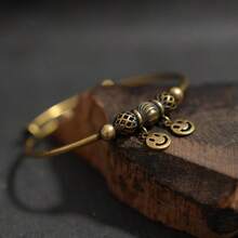 1件笑脸吊坠手镯 - 简约哑光铜手镯，趣味日常佩戴配饰，散发正能量 - 銅色 - 查看 7