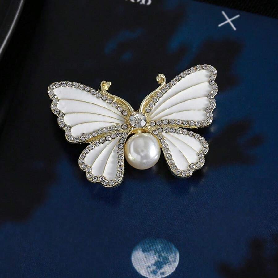 Exquisite funkelnde Kleeblatt-Brosche, hochwertige grüne elegante Anstecknadel, neues Modeaccessoire - Schmetterling - Übersicht 1